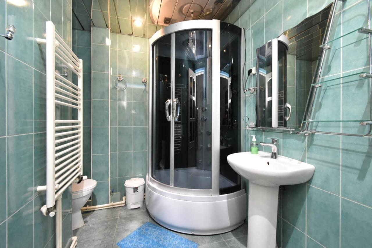 Guesthouses Opera Erivan Dış mekan fotoğraf
