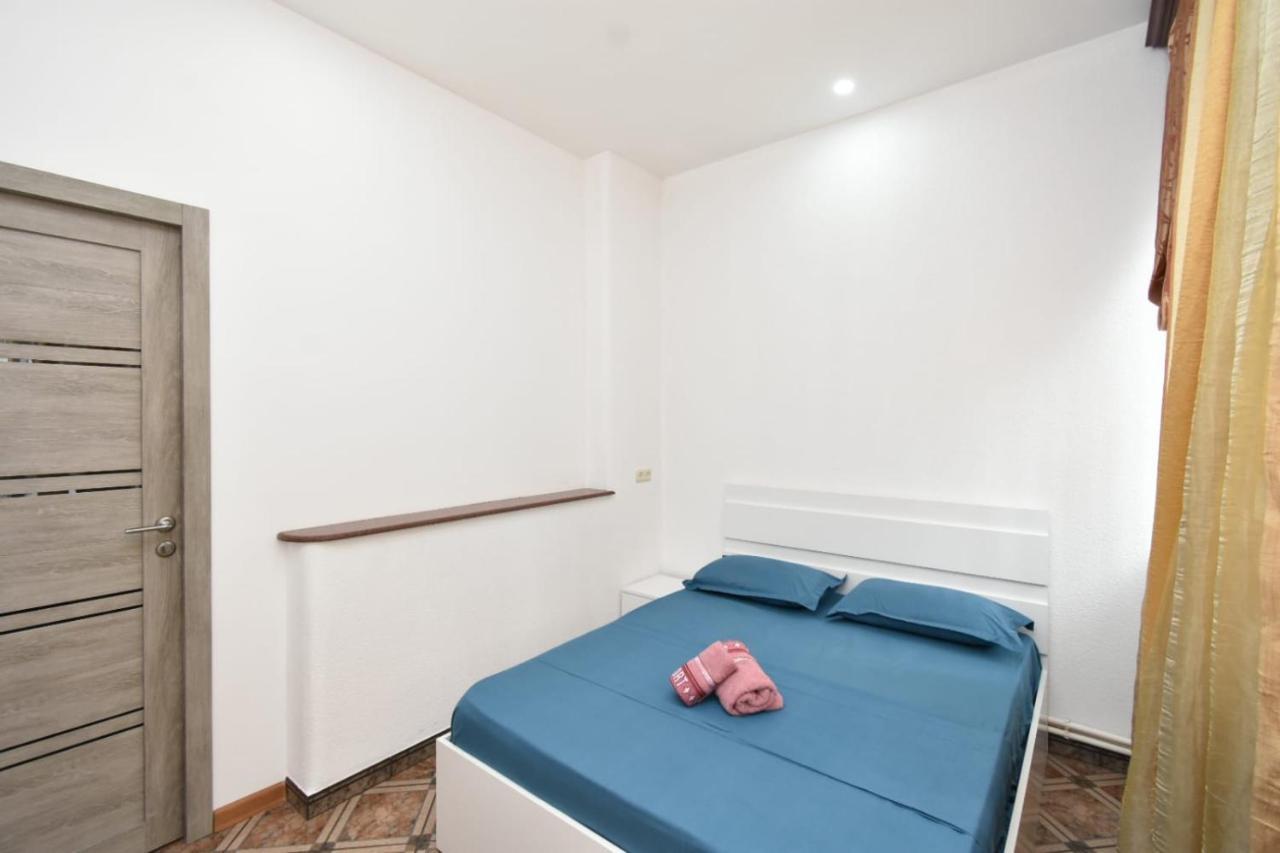Guesthouses Opera Erivan Dış mekan fotoğraf