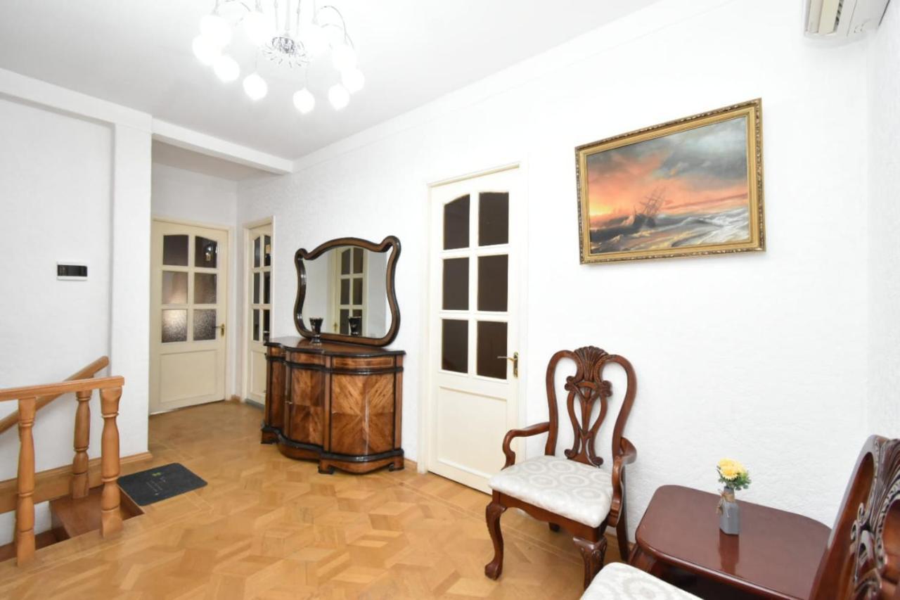 Guesthouses Opera Erivan Dış mekan fotoğraf