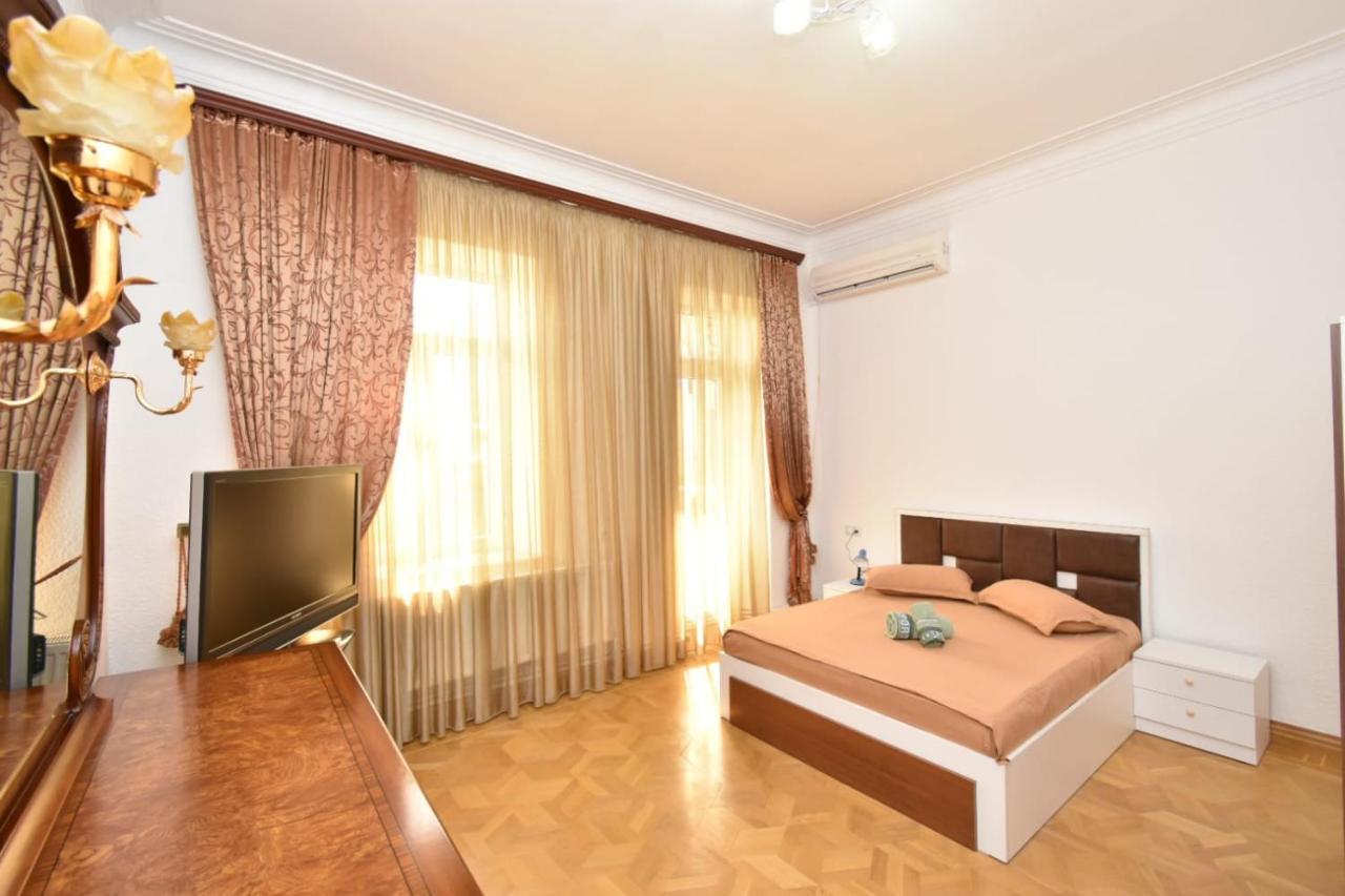 Guesthouses Opera Erivan Dış mekan fotoğraf