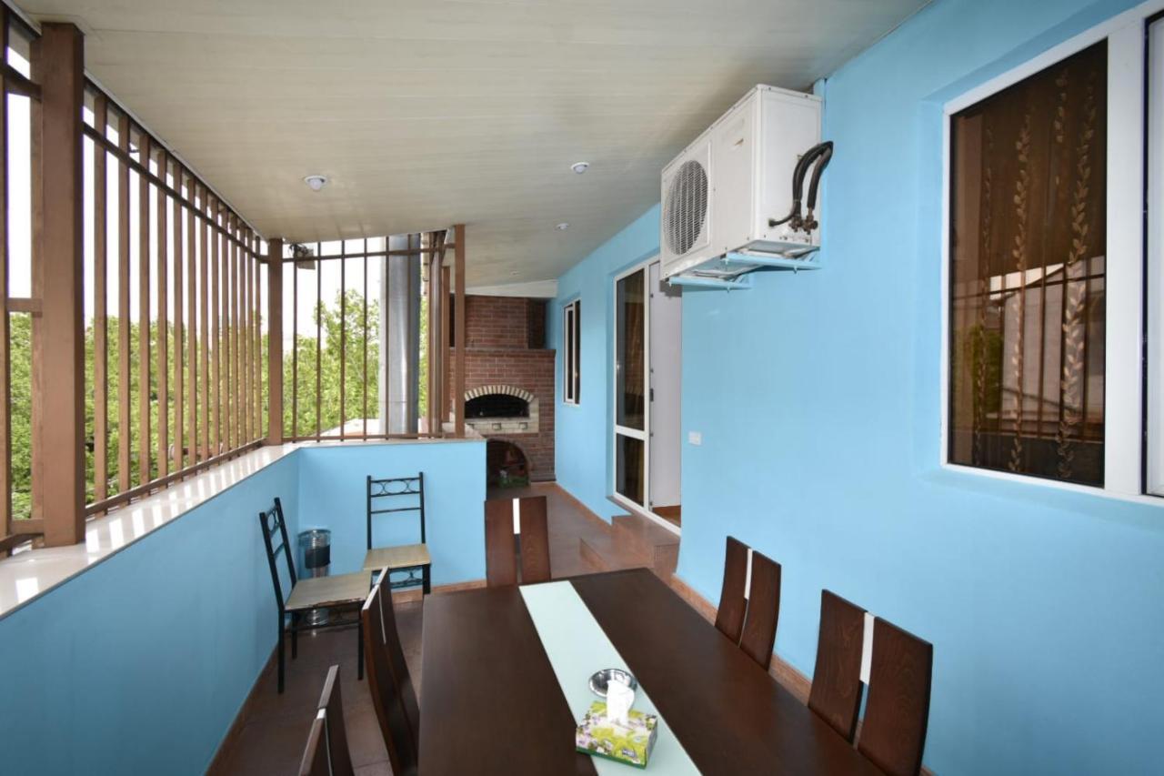 Guesthouses Opera Erivan Dış mekan fotoğraf