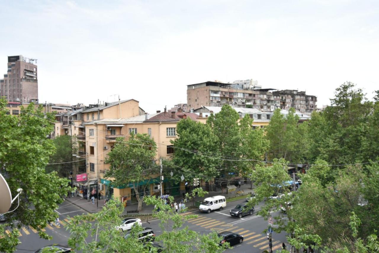 Guesthouses Opera Erivan Dış mekan fotoğraf