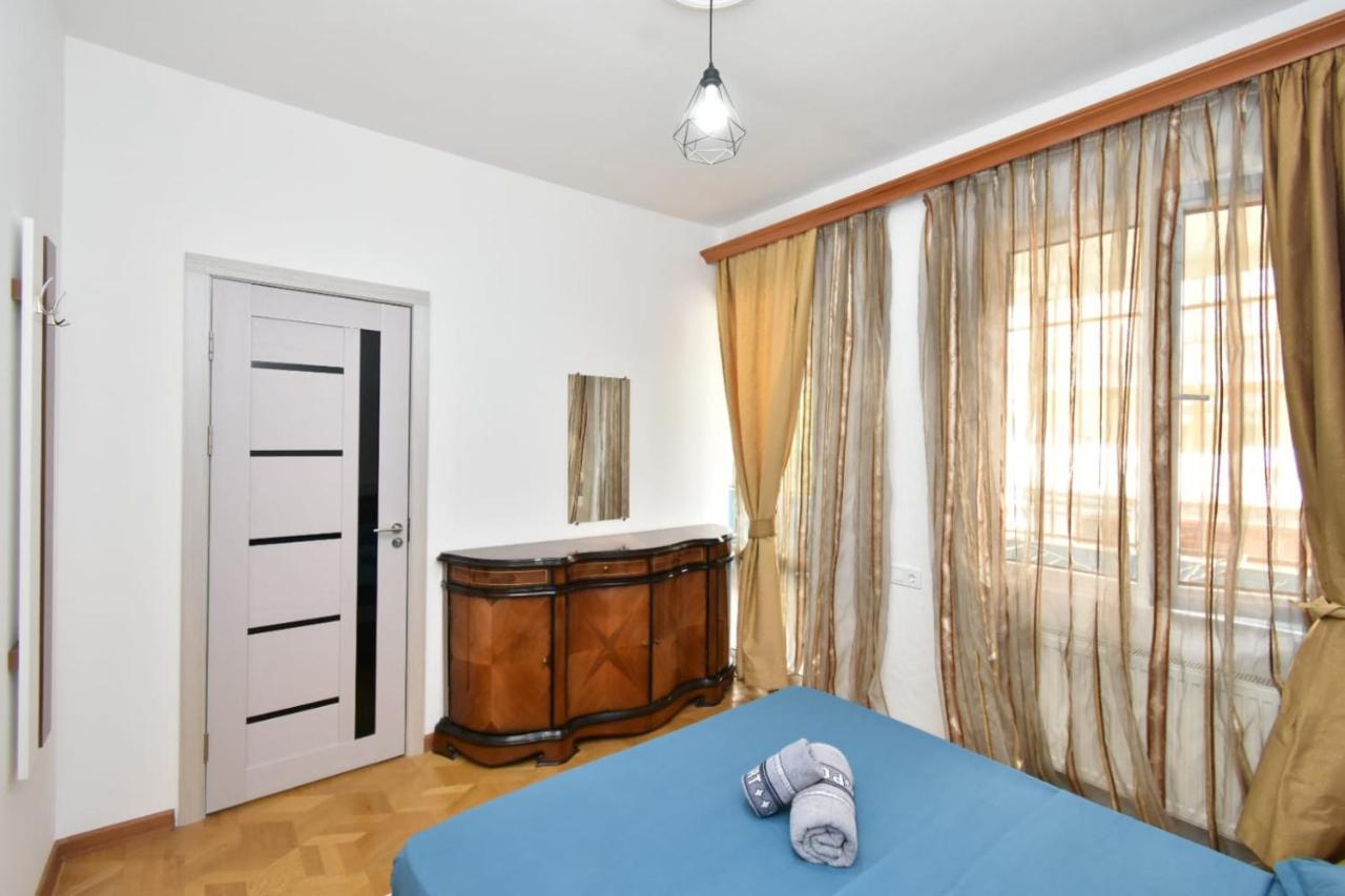 Guesthouses Opera Erivan Dış mekan fotoğraf
