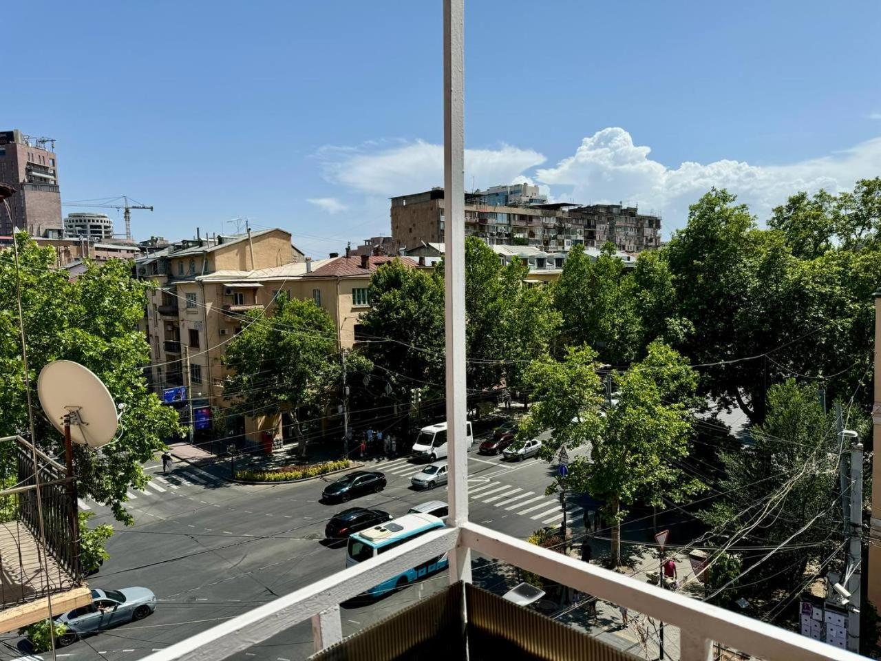Guesthouses Opera Erivan Dış mekan fotoğraf